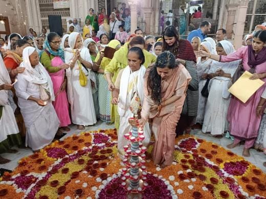 Widowed mothers, forgetting the sorrows of life, lit lamps of joy.