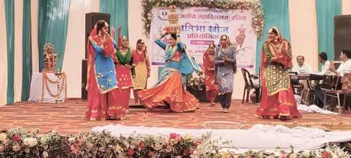 Parneet Kaur won the Punjabi dance competition