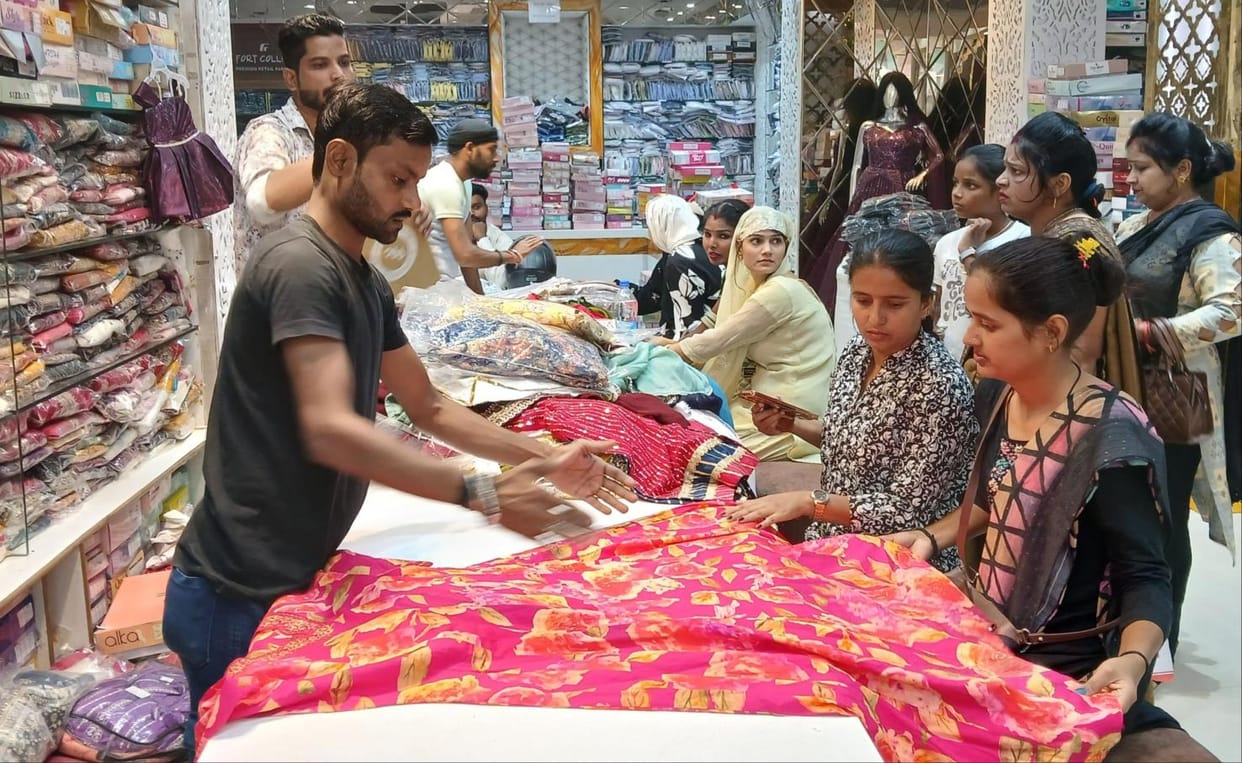 Markets buzz with shoppers even before Dhanteras