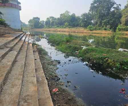 Irregularities in Rajaghat construction, Mandakini's stream reduced in the name of repair