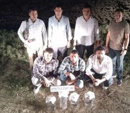 Three youths arrested with illegal weapons