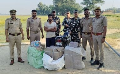 Siddharthnagar News: One quintal of firecrackers seized at Nepal border