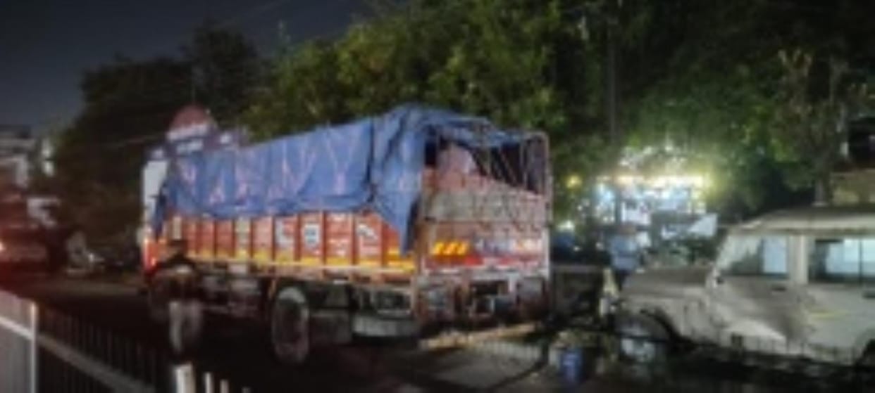 Hata police caught a truck loaded with cattle from the highway.