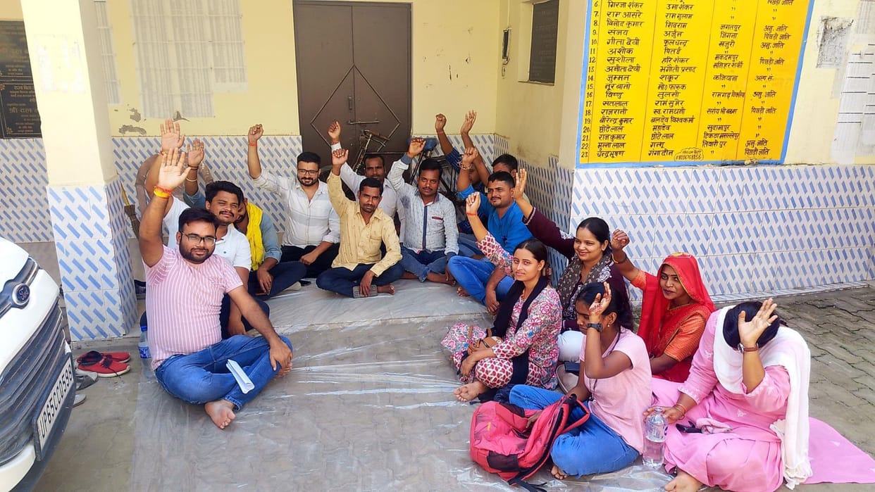 Panchayat assistants got angry over not getting their honorarium