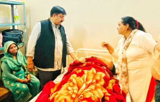 MLA Vivek Sharma visited the Regional Hospital, Una to inquire about the condition of the patients.