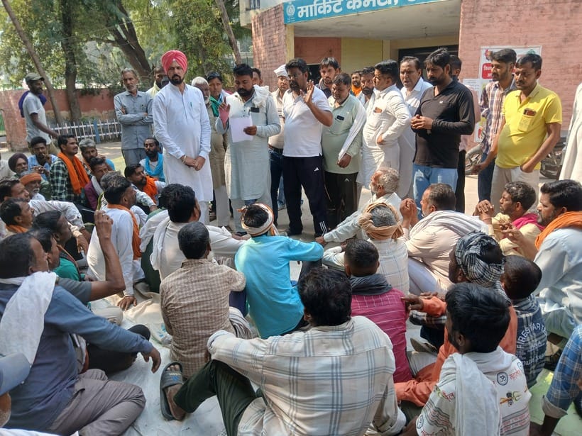 Workers' demands met, strike ends
