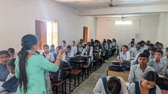 Information on balanced diet and personal hygiene was given to the students in Baddi school