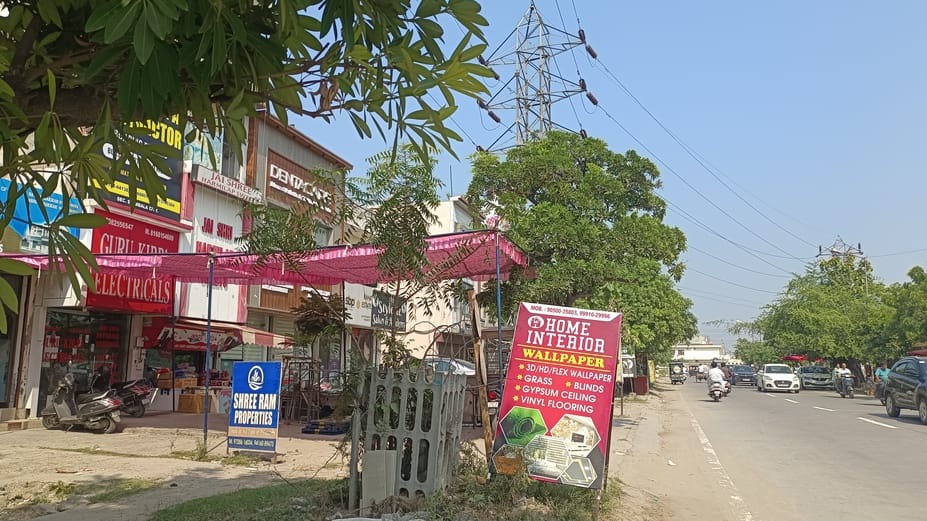 Preparations underway to remove encroachments from sectors, HSVP department issues 25 notices