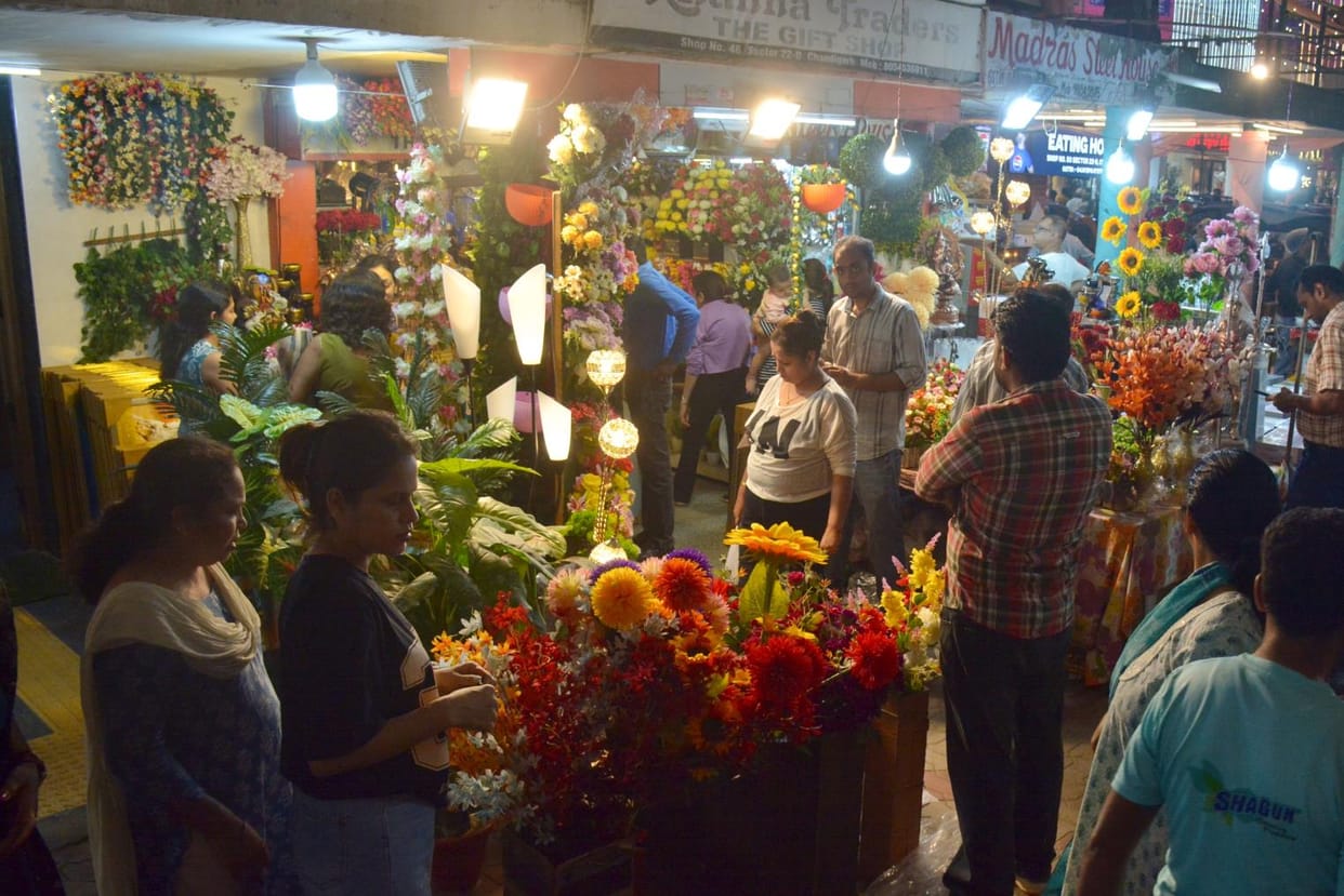 Record sales expected in bullion, utensils and automobile sectors on Dhanteras