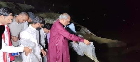 Fisheries Minister released 2 lakh fish in Yamuna