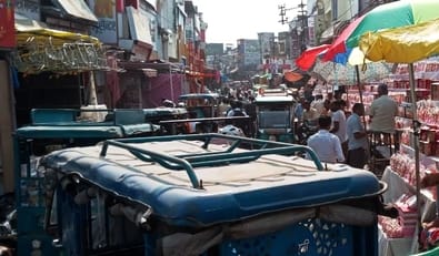Traffic system derailed before Dhanteras... jams in markets and intersections