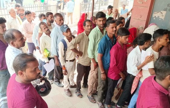 Patients are being turned away from the medicine counter, crowds are gathering at the Jan Aushadhi Centre.