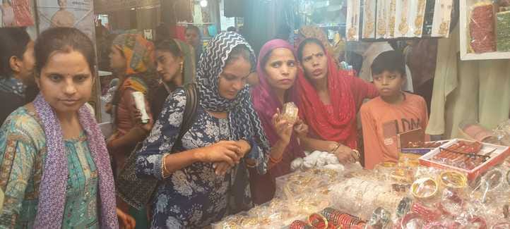 Use earthen lamps on Diwali: Vice Chancellor