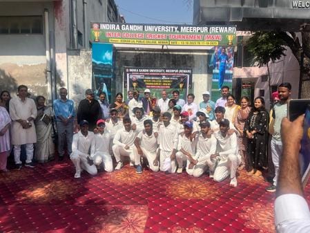 KLP College defeated Ahir College to win the cricket title.