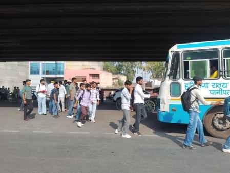 There are no seats available in buses, passengers have to travel standing.