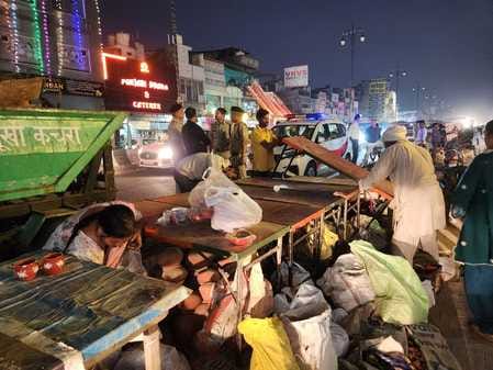 The city administration removed the shops of those selling diyas at Mohan Nagar Chowk.