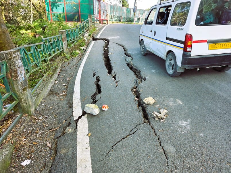 Mussoorie-Haathi Paon road caves in after cracks appear