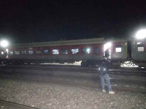 Express train power failure, train stopped at Pilkhani station for 2 hours