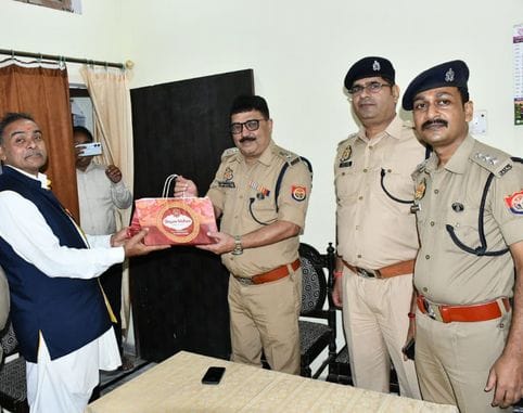 SSP shares happiness with retired policemen