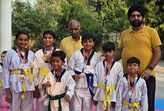 Badaun players won medals at the state level in Taekwondo.