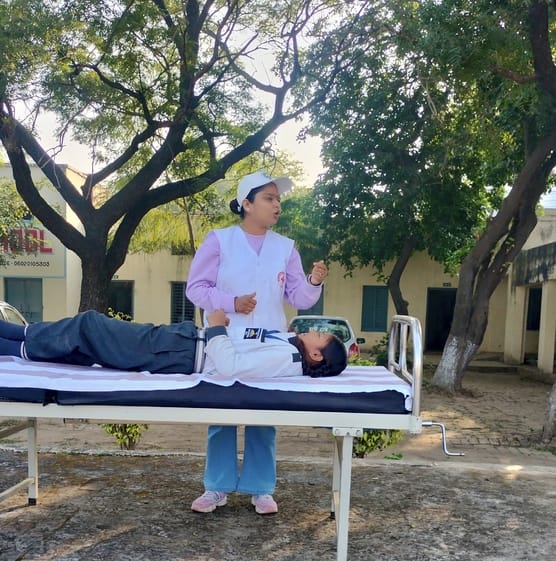 Information given to students in first aid awareness program