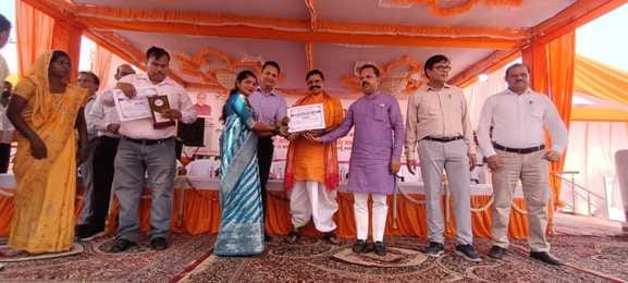 India will become a world leader, adopting Swadeshi is the true national service.