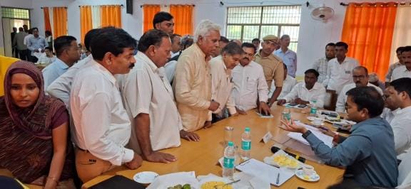 Form a joint team of police and revenue department to resolve complaints