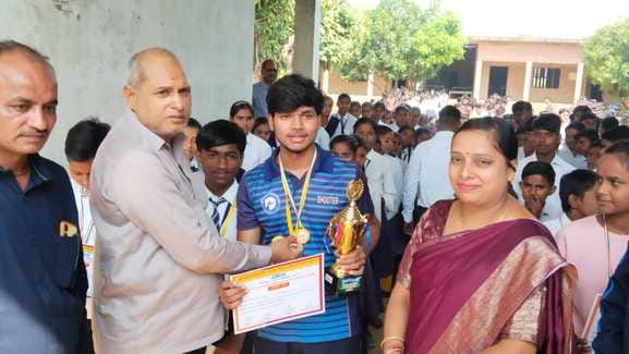 Childhood stone-pelting turned him into a shooter, earning him a gold medal