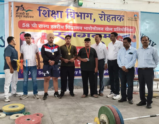 Ankit wins gold medal in weightlifting
