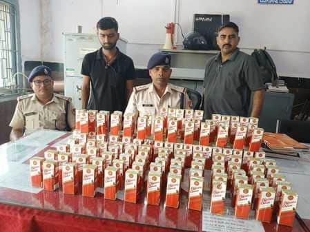 बिहार चुनाव के लिए ट्रेन से शराब तस्करी