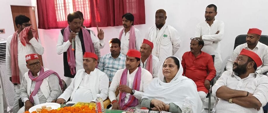 Siddharthnagar News: MLA welcomed Vijay Yadav