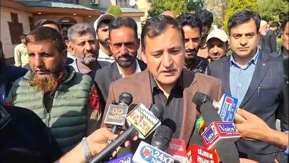 Baramulla, Dak Bangla, Farmer Fair, Minister Javed Ahmed Dar