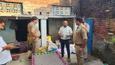 A firecracker factory in the city and a man caught making firecrackers in Kamasin