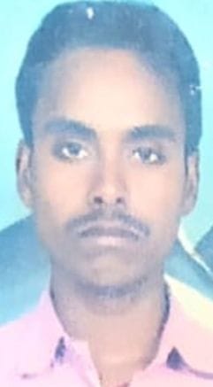 Drug addicts robbed an e-rickshaw and killed the driver.