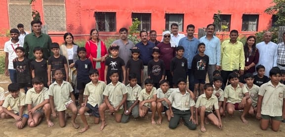 Deepanshu won the 100 and 400 meter races.