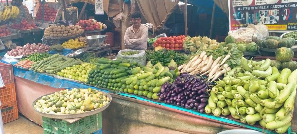 Vegetable prices rise due to the festive season