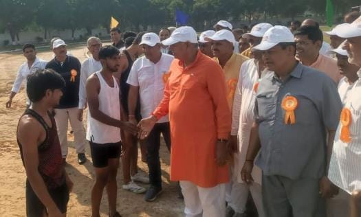 MP Dharambir Singh inaugurated the sports festival in Bahal.