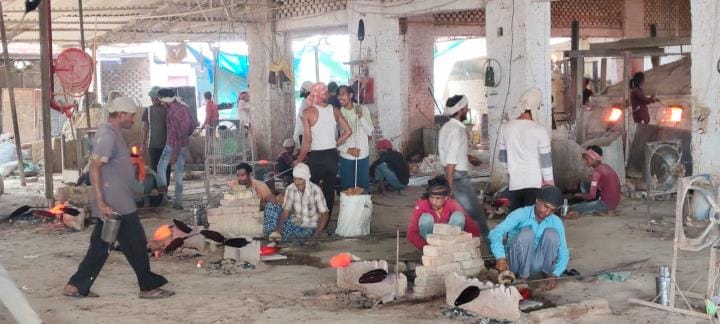 Glass bangle factories open on weekly closure