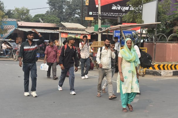 People continued to struggle due to the shortage of roadways buses.