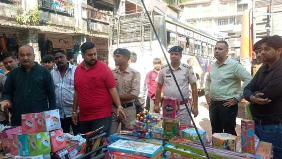 Tehsildar Kanwar inspected the Nadaun market.