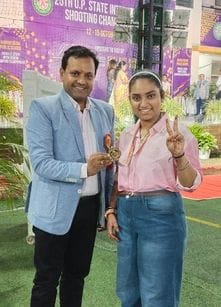 Kanchan, who stood second in the state level chess competition, was honored.