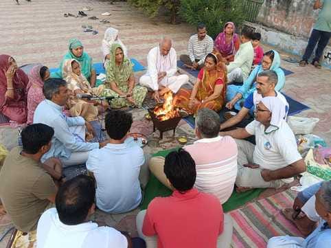 Seven-day yoga camp concludes in Town Park