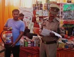 Security arrangements at temporary fireworks shops reviewed