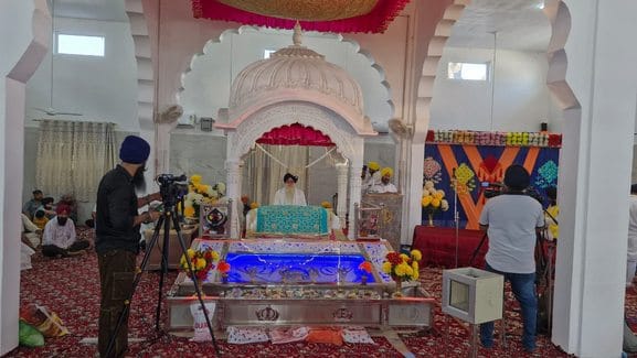 Diwan decorated at Charan Kamal Sahib, devotees delighted after getting darshan