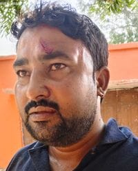 A youth who went to stop illegal occupation was attacked with deadly weapons.