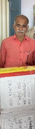 Man carrying 94 kg of firecrackers from Krishak Express to Dullahpur arrested