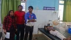 घायल को अस्पताल में भर्ती कराय गया है।