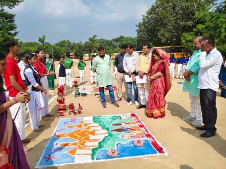 Red House won in Rangoli and Yellow House won in Board Decoration.
