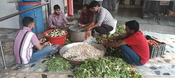 Annakut Prasad was distributed at Shri Om Sai Temple.