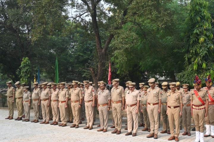 Tributes paid to martyrs on Police Memorial Day